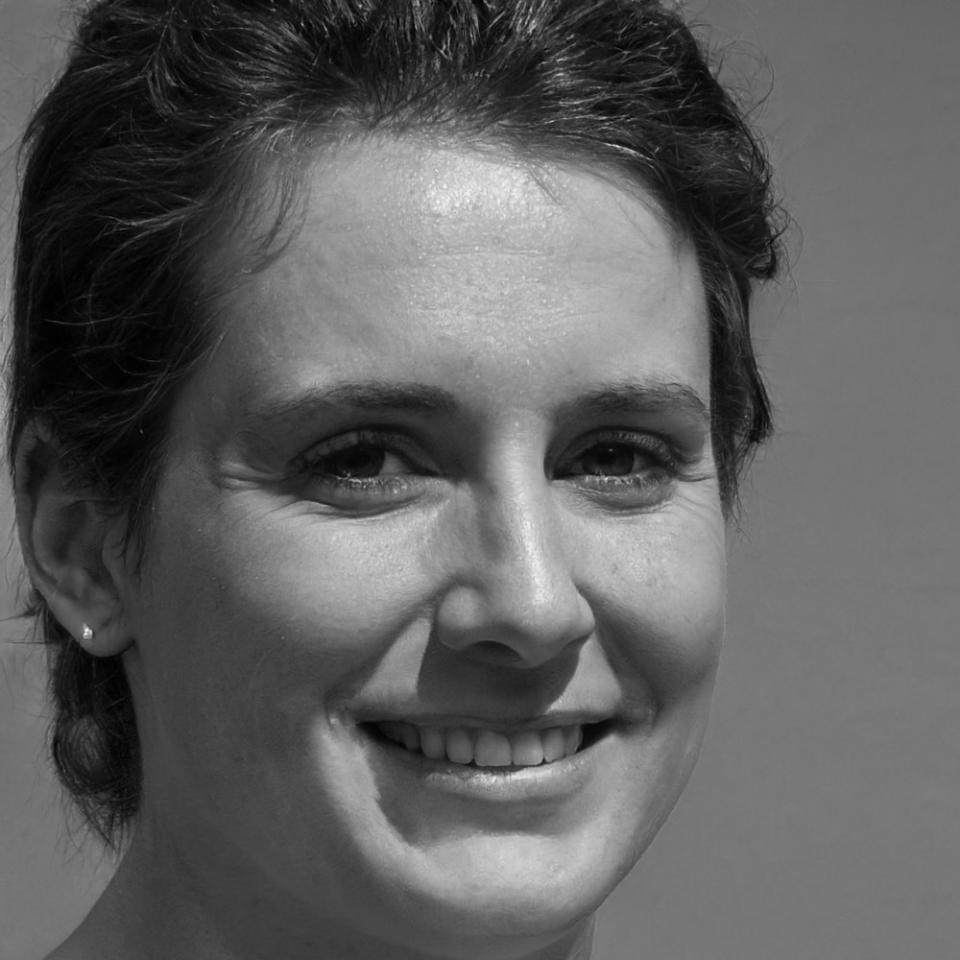 Instructora especializada en finanzas personales